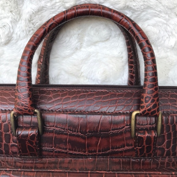 New French 1946 Briefcase with Laptop Sleeve. - Picture 3 of 8